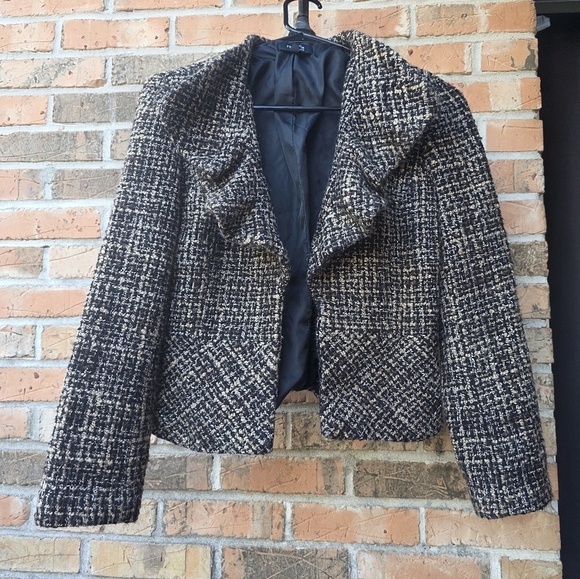 Women's Tweed Jacket - Picture 3 of 9
